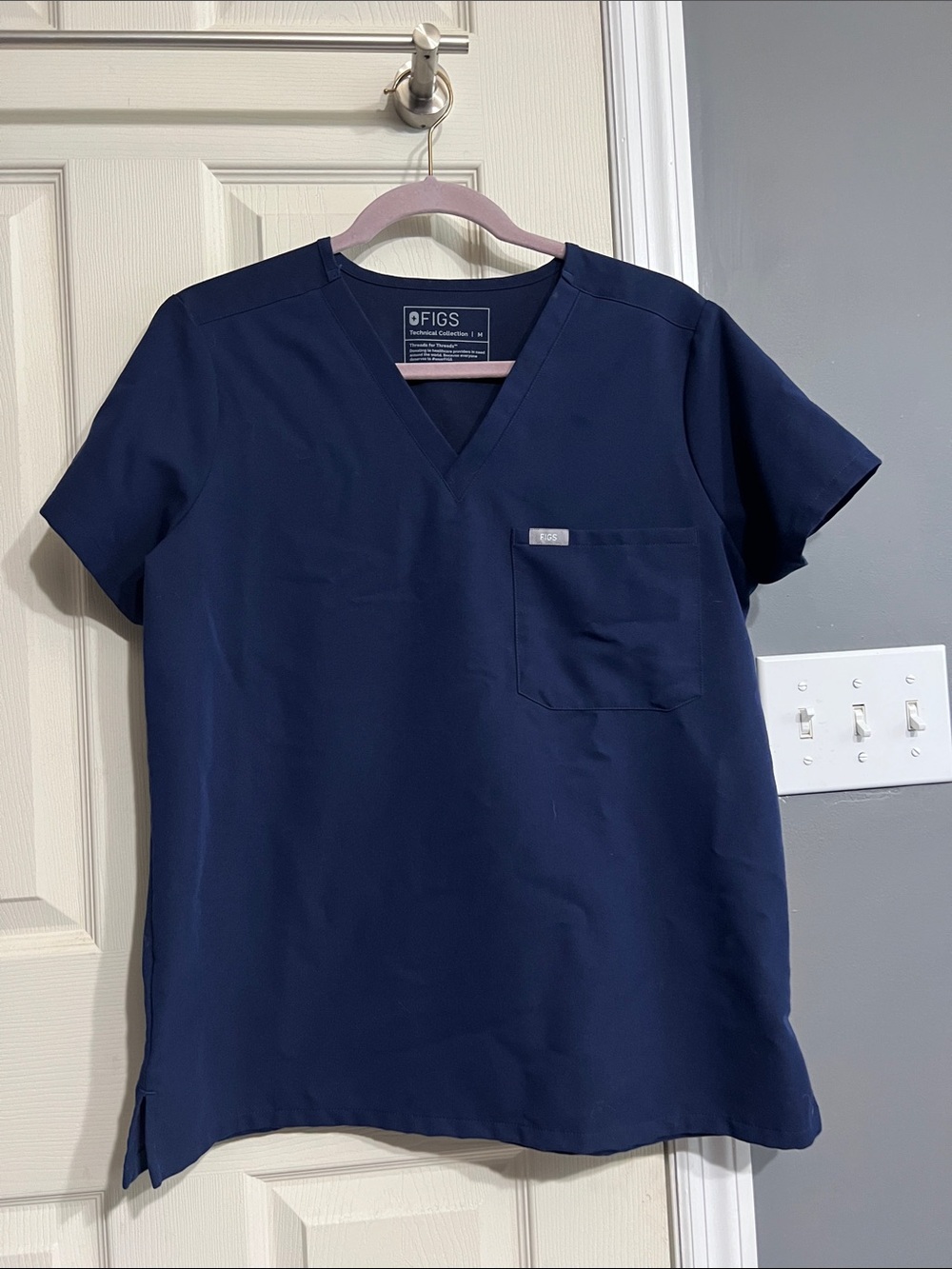 Figs Women’s Navy V-Neck Short by Sleeve Scrub Top